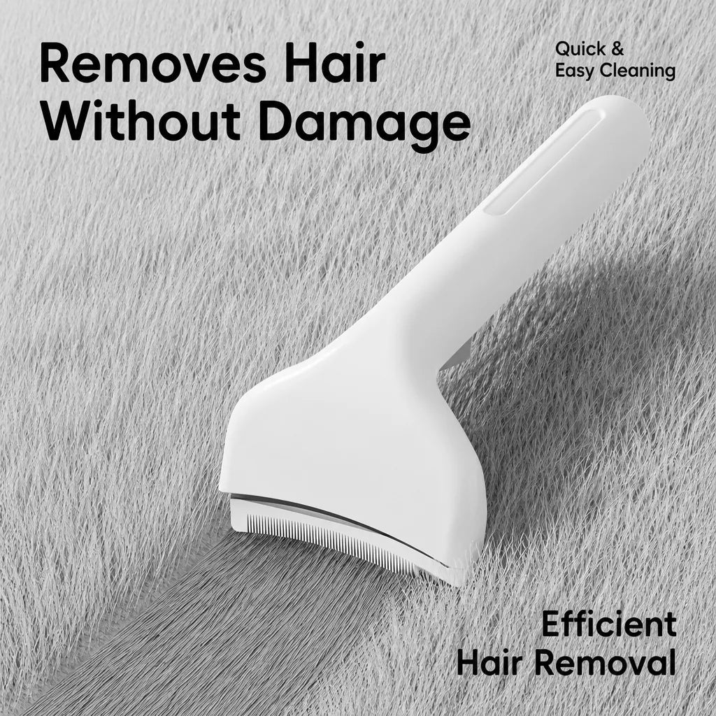 Curved-Tooth Thinning Comb for Cats and Dogs
