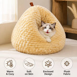 Enclosed Chicken-Shaped Cat Bed with Plush Interior