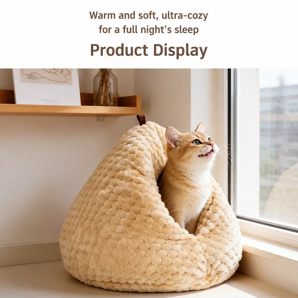 Enclosed Chicken-Shaped Cat Bed with Plush Interior