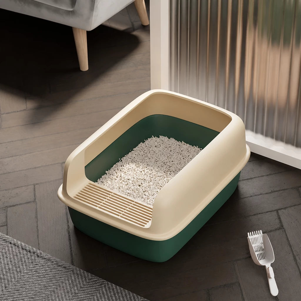 Enclosed Cat Litter Box with Scoop