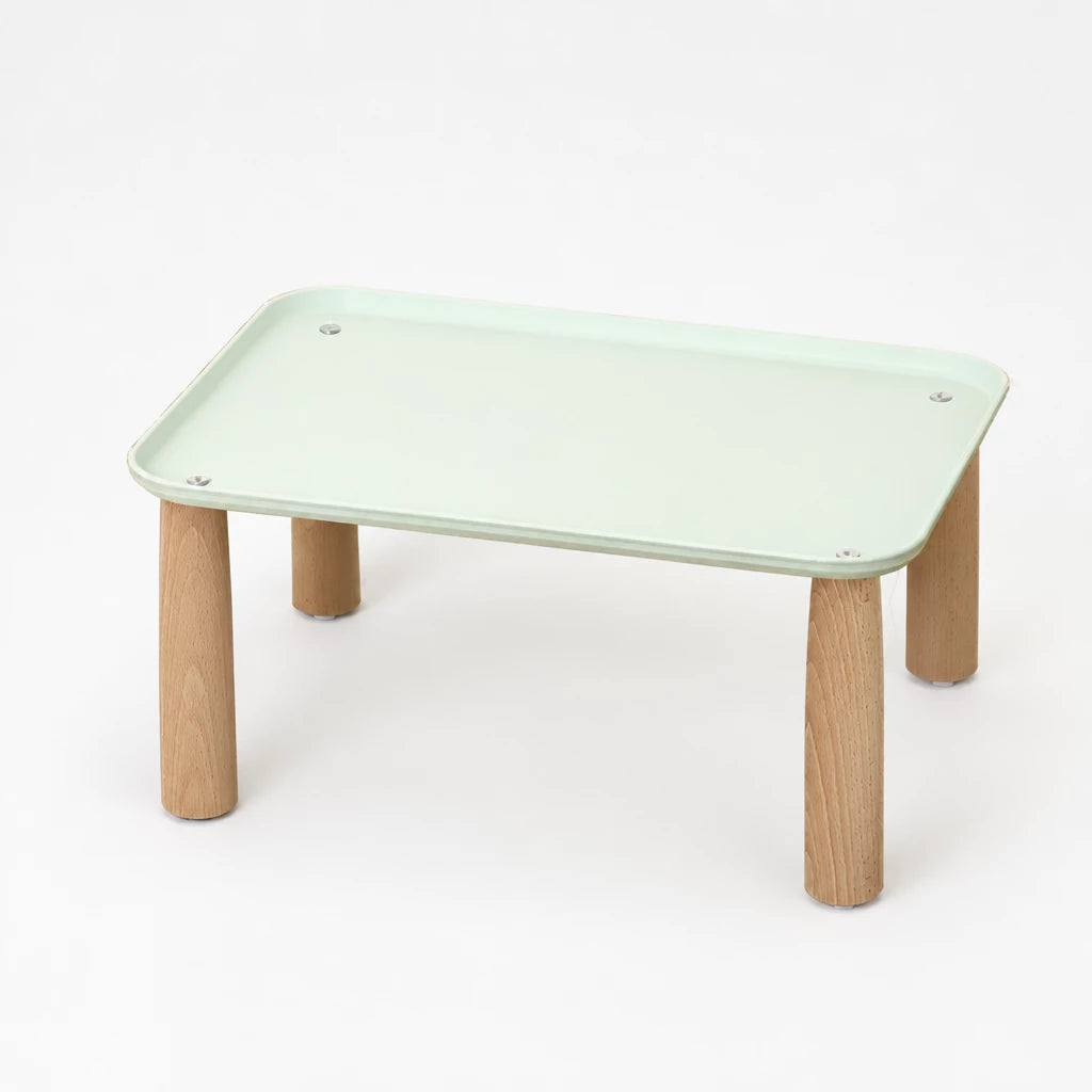 Elevated Pet Feeding Stand with Wooden Legs