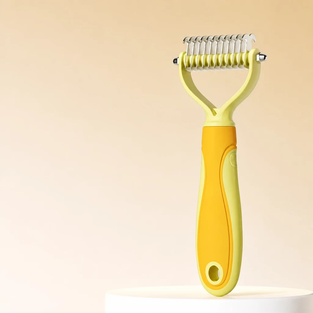Undercoat Deshedding Comb for Dogs and Cats