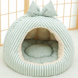 Covered Tent-Style Pet Bed for Cats and Puppies