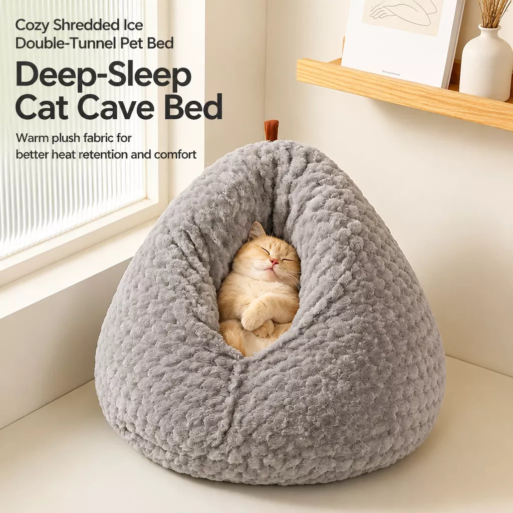 Enclosed Chicken-Shaped Cat Bed with Plush Interior
