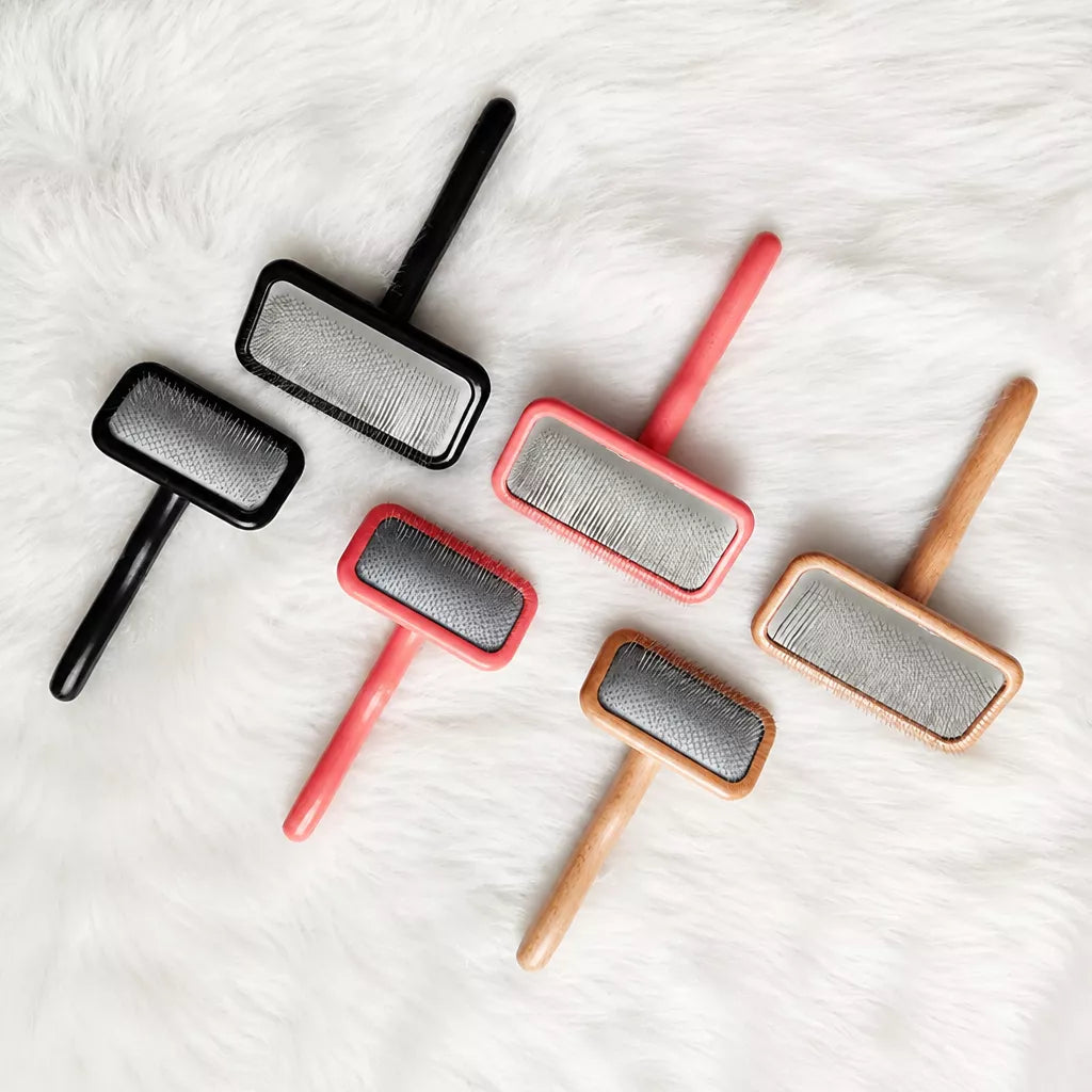 Cushion-Backed Wood-Handle Pin Brush for Cats and Dogs