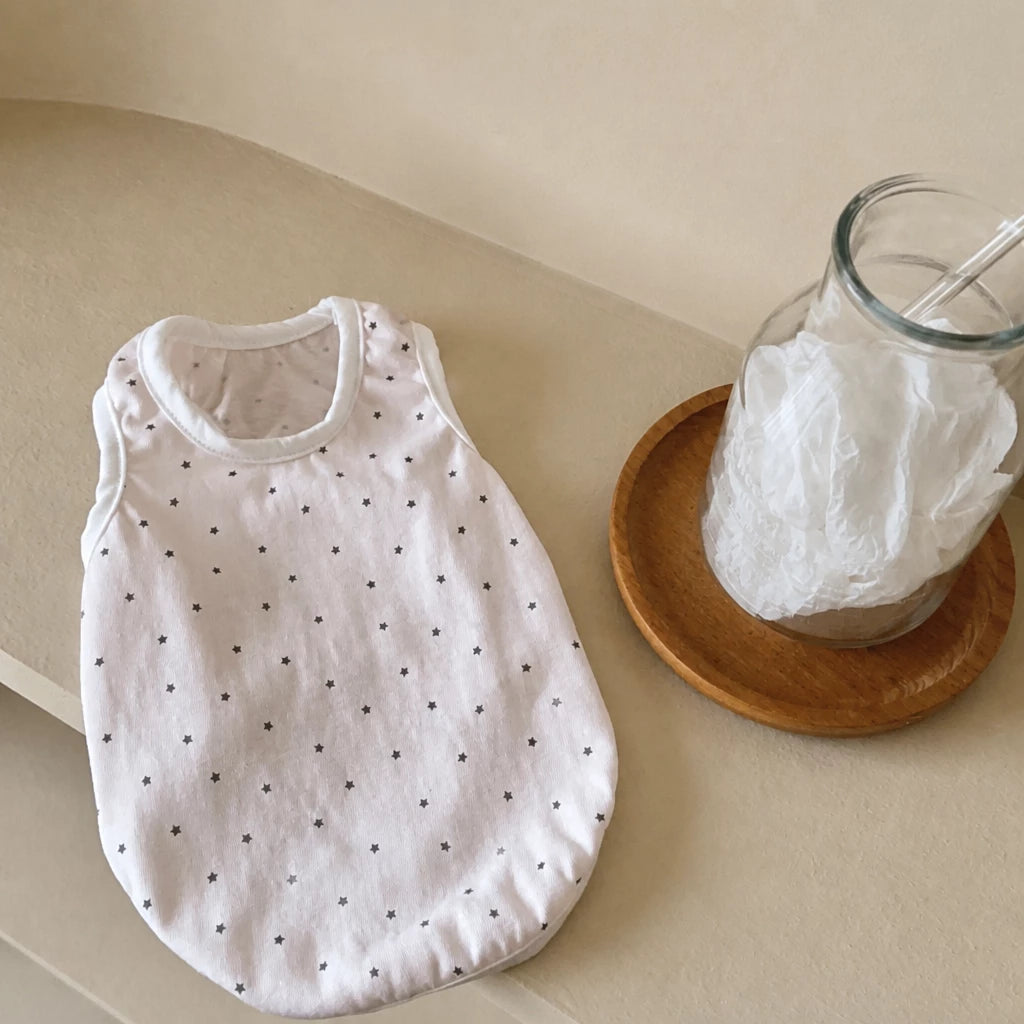 Lightweight Star-Print Sleeveless Pet Shirt for Dogs and Cats