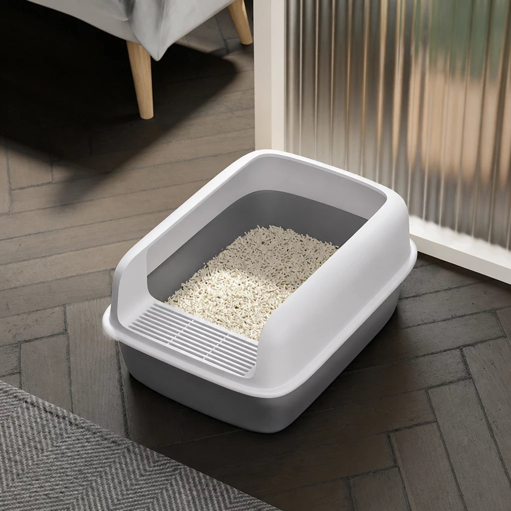 Enclosed Cat Litter Box with Scoop