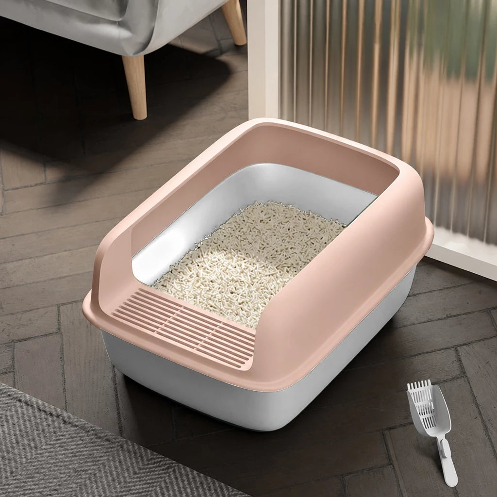 Enclosed Cat Litter Box with Scoop