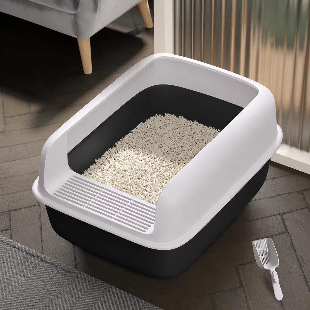 Enclosed Cat Litter Box with Scoop