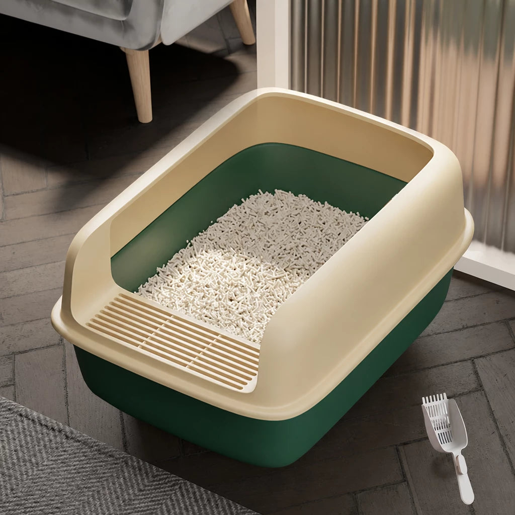 Enclosed Cat Litter Box with Scoop