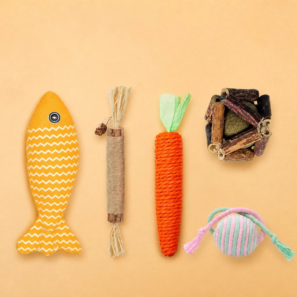 Interactive Wobble Cat Toy with Feather Teaser