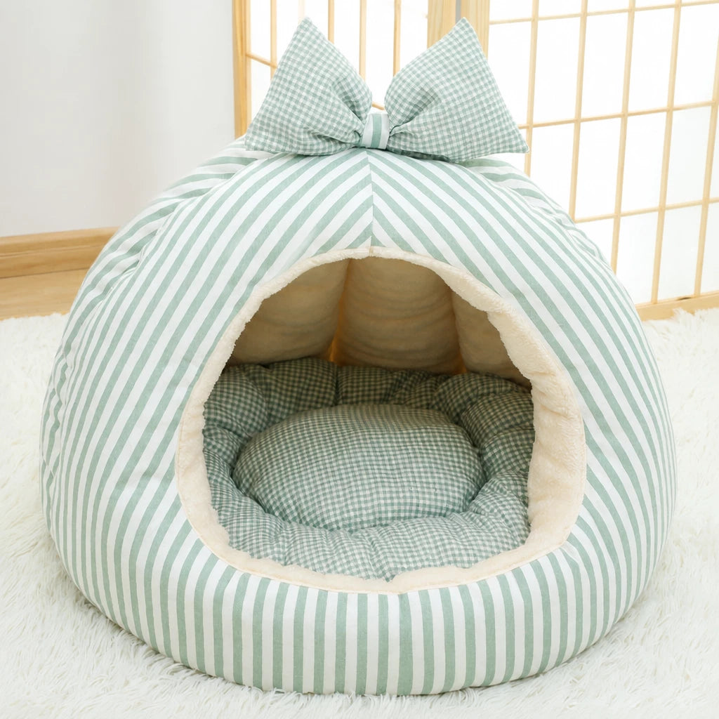 Covered Tent-Style Pet Bed for Cats and Puppies