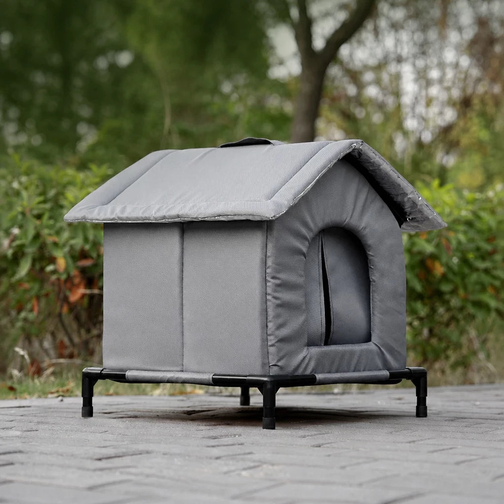 Enclosed Outdoor Pet Shelter for Cats and Dogs