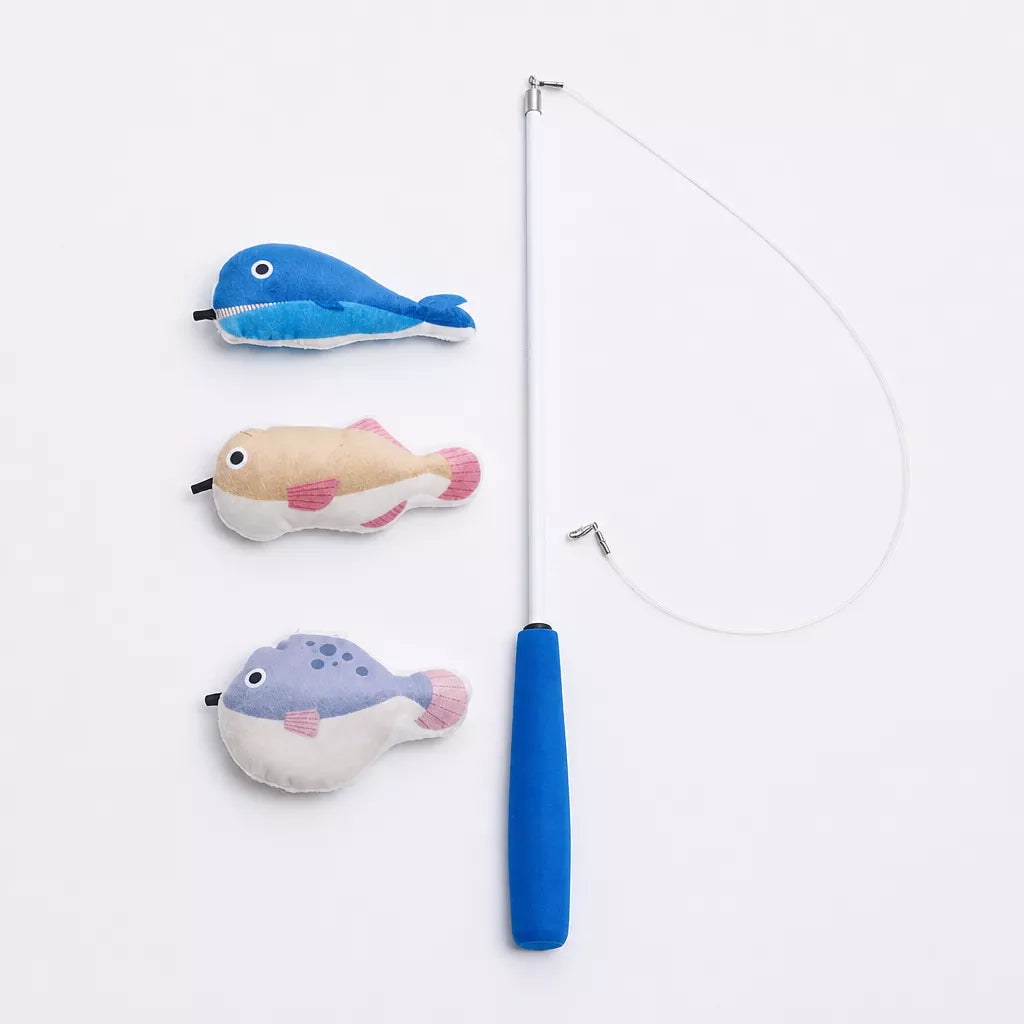 Retractable Cat Wand Toy with Fish-Shaped Teaser